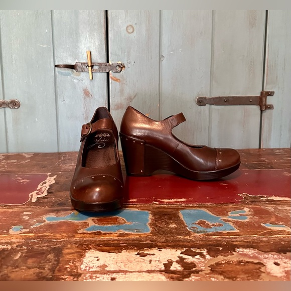 Dansko Shoes - 🔹HOST PICK🔹Dansko Leather Platform Maryjane